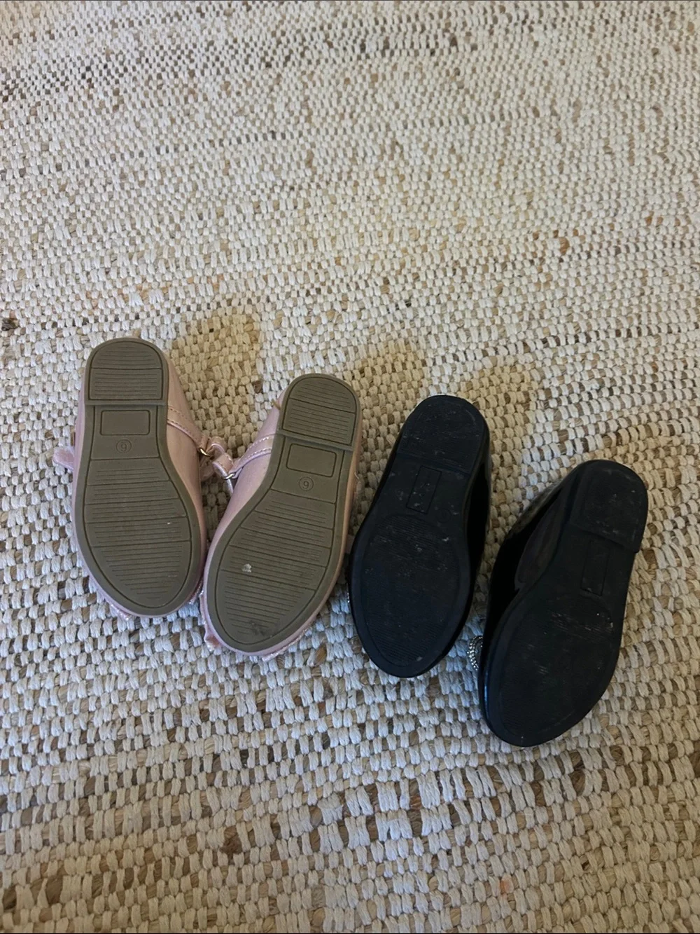 Marc Fisher Girls Sparkle Bow Mary Jane Shoes in Pink and Black size 6